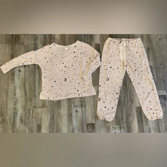 SOMA Women's Sunday Shooting Star Small LS Pajama Set Loungewear Celestial PJ - Picture 2 of 13